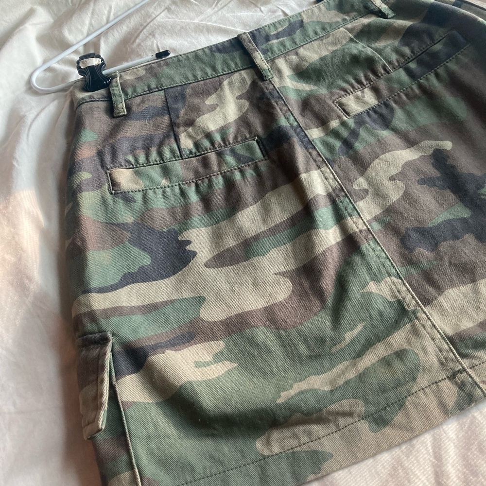 Cute for fall or summer forever 21 Green and brown camouflage skirt